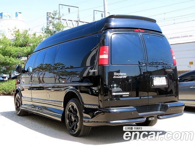 Chevrolet Express Van 6.0 — пробег 87 077 км — фото 2 из 5