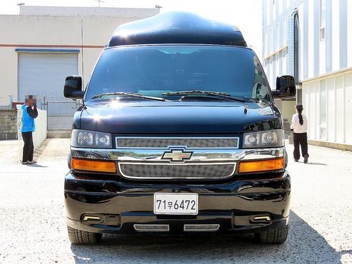 Chevrolet Express Van 6.0 — пробег 87 077 км — фото 3 из 5