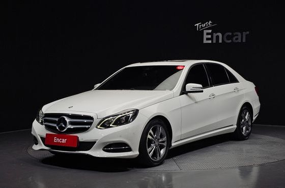 Mercedes-Benz E-Class E220 Bluetec Avantgarde — пробег 81 529 км — фото 1 из 5