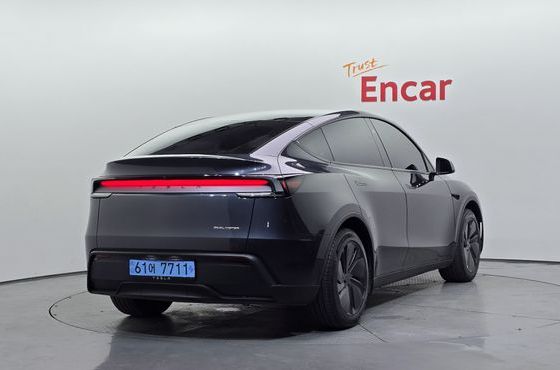 Tesla Model Y Long Range AWD — пробег 15 553 км — фото 2 из 5