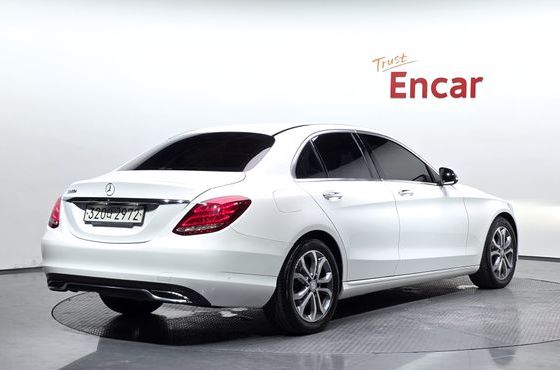 Mercedes-Benz C-Class C220 d Avantgarde — пробег 154 603 км — фото 2 из 5