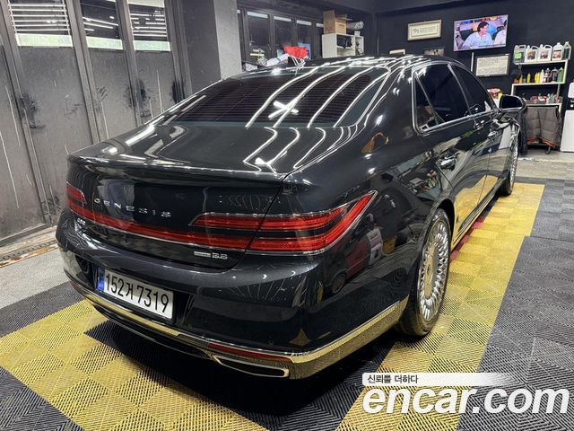 Genesis G90 из Кореи Encar