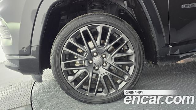Jeep Compass из Кореи Encar