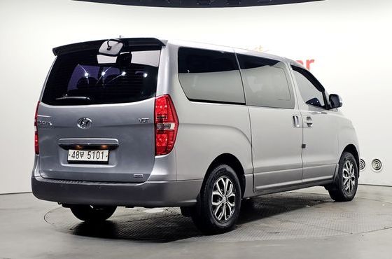 Hyundai Starex 4WD Urban 9-Seater Premium Special — пробег 371 716 км — фото 2 из 5
