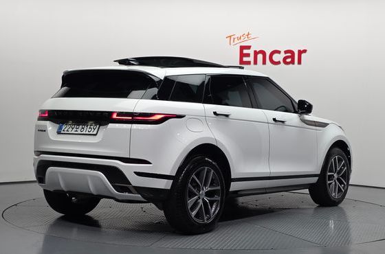 Land Rover Range Rover Evoque P250 Dynamic SE — пробег 8 605 км — фото 2 из 5
