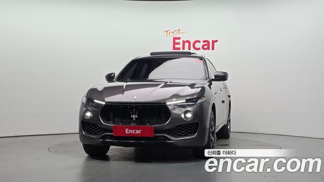 Maserati Levante из Кореи Encar