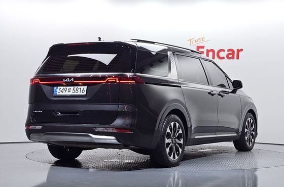 Kia Carnival 9-Seater Noblesse — пробег 8 390 км — фото 2 из 5