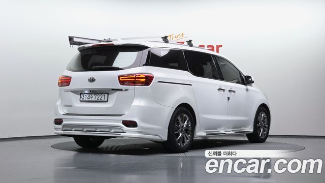 Kia Carnival из Кореи Encar
