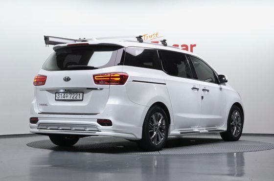 Kia Carnival Gasoline 9-Seater Noblesse Special — пробег 54 509 км — фото 2 из 5