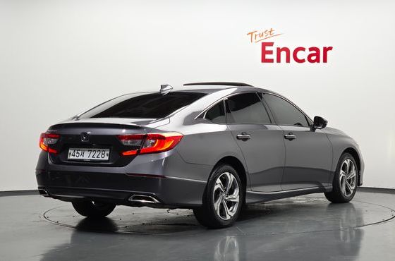Honda Accord 1.5 Turbo — пробег 114 536 км — фото 2 из 5