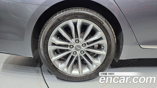 Hyundai Genesis из Кореи Encar