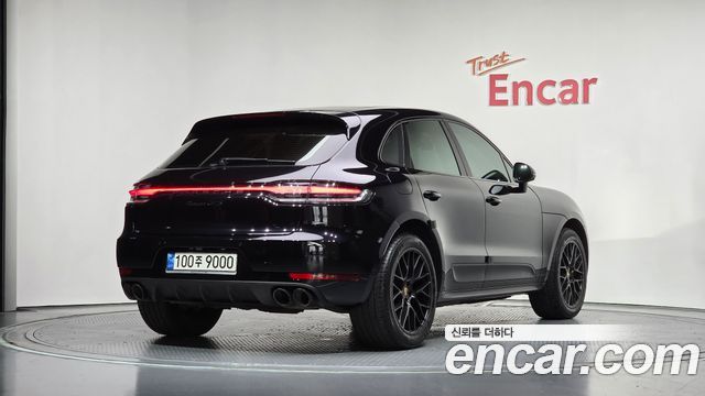 Porsche Macan 2.9 GTS 95B — пробег 74 512 км — фото 2 из 5