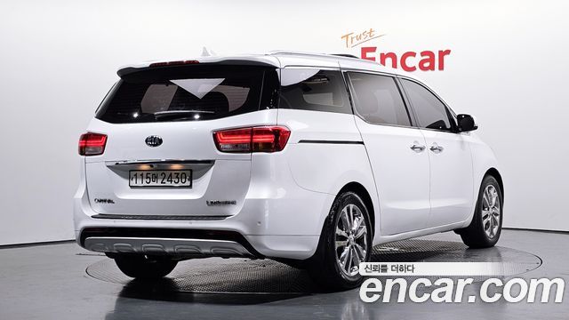 Kia Carnival из Кореи Encar