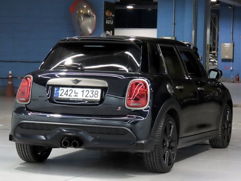 Mini Cooper 3Door Resolute Edition 3rd Gen — пробег 20 459 км — фото 4 из 5