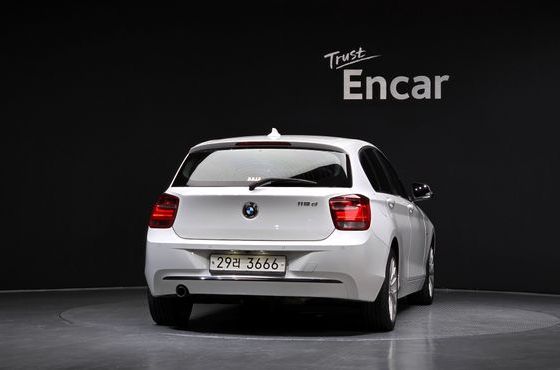 BMW 1-Series 118d Sport 5Door — пробег 65 520 км — фото 4 из 5