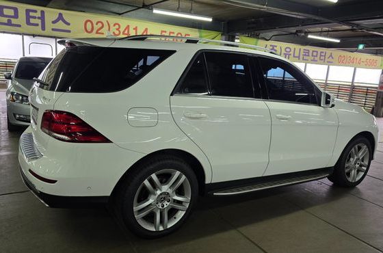 Mercedes-Benz GLE-Class GLE350 d 4MATIC — пробег 117 500 км — фото 4 из 5