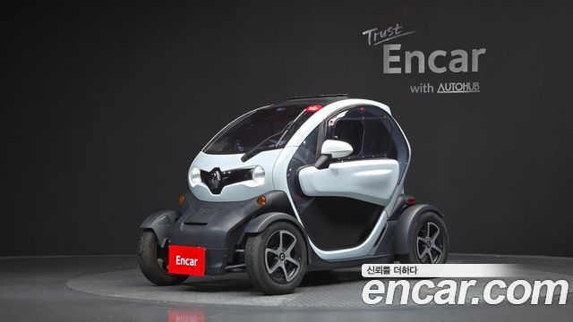 Renault (Samsung) Twizy Intens(2-seater) — пробег 24 056 км — фото 1 из 5
