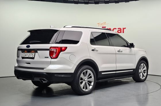 Ford Explorer 2.3 Limited 4WD 5th — пробег 95 963 км — фото 2 из 5