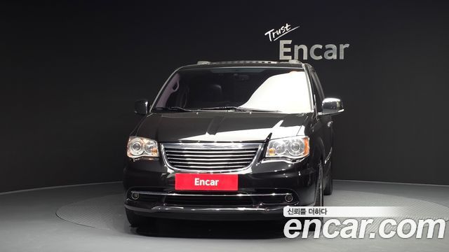 Chrysler Grand Voyager 3.6 LIMITED — пробег 141 036 км — фото 3 из 5