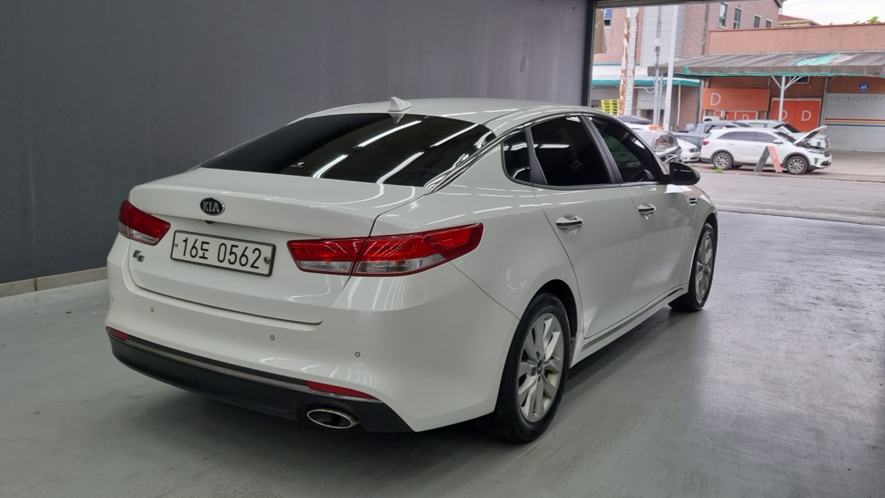 Kia K5 LPI MX Noblesse special — пробег 145 416 км — фото 2 из 5