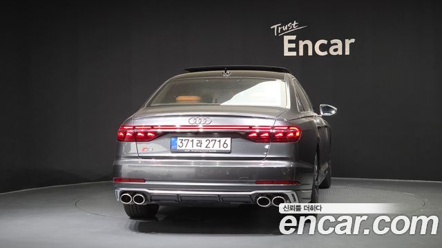 Audi S8 4.0 TFSI Quattro LWB — пробег 26 км — фото 4 из 5