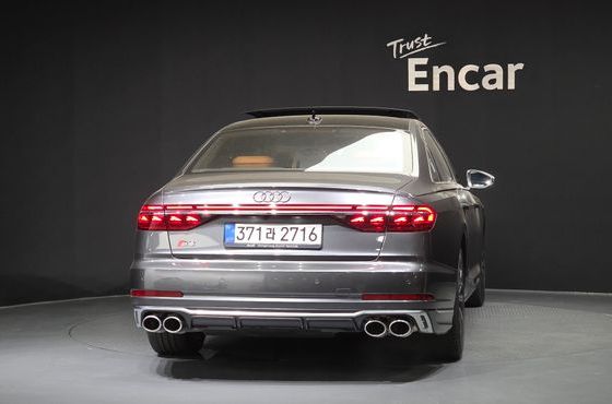 Audi S8 4.0 TFSI Quattro LWB — пробег 26 км — фото 4 из 5