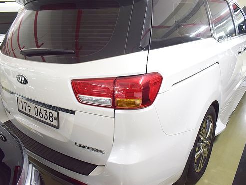 Kia Carnival Gasoline 7-seater Limousine President — пробег 85 539 км — фото 2 из 5