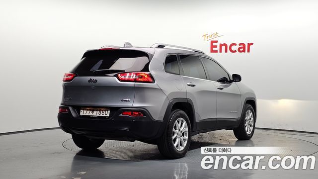 Jeep Cherokee 2.4 Longitude AWD — пробег 117 351 км — фото 2 из 5