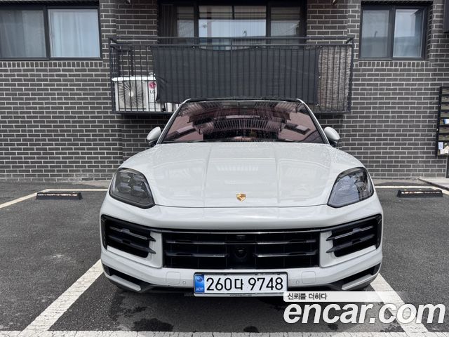 Porsche Cayenne 3.0 E-Hybrid Coupe — пробег 23 500 км — фото 1 из 5