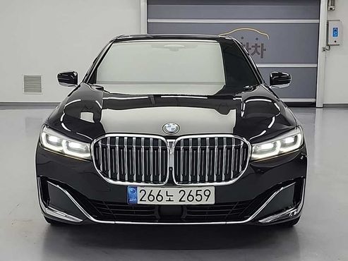 BMW 7-Series 730d xDrive Design Pure Excellence — пробег 110 000 км — фото 2 из 5