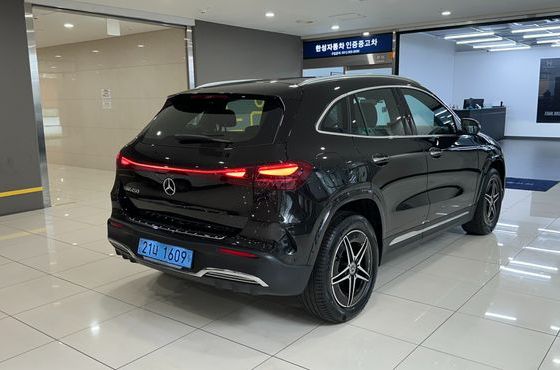 Mercedes-Benz EQA EQA250 AMG Line — пробег 337 км — фото 4 из 5
