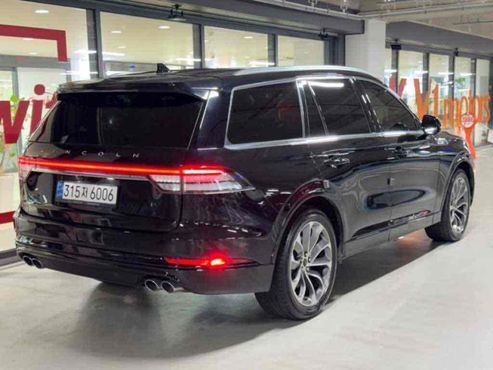 Lincoln Aviator 3.0 PHEV GT AWD — пробег 110 400 км — фото 4 из 5