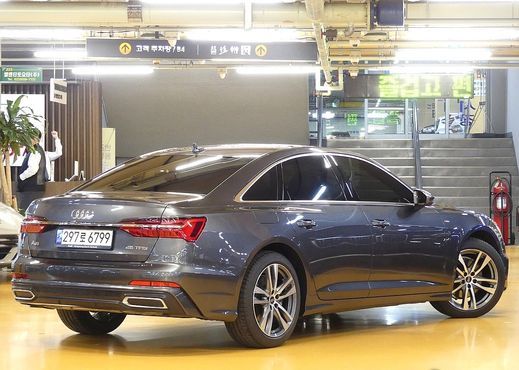 Audi A6 45 TFSI Premium — пробег 31 000 км — фото 2 из 5