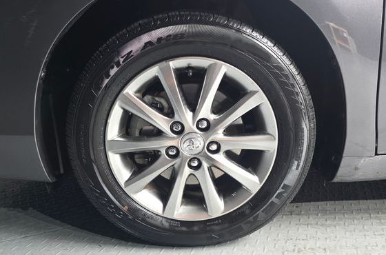 Toyota Camry Hybrid — пробег 96 698 км — фото 5 из 5