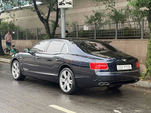 Bentley Flying Spur 4.0 — пробег 37 142 км — фото 5 из 5