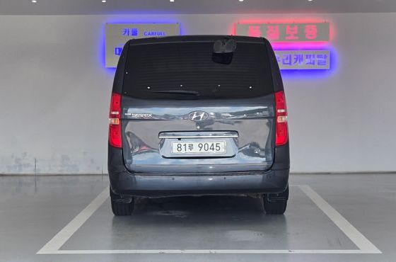 Hyundai Starex 3-Seater VAN CVX Luxury — пробег 272 000 км — фото 4 из 5