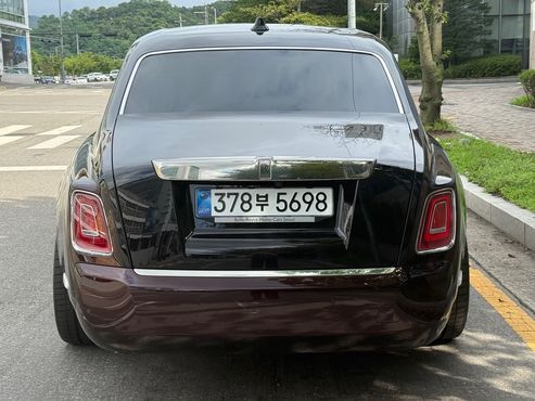 Rolls-Royce Phantom 6.7 EWB V12 — пробег 4 040 км — фото 4 из 5