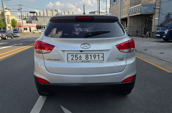 Hyundai Tucson Diesel 2WD LX20 Luxury — пробег 117 427 км — фото 5 из 5