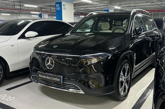 Mercedes-Benz EQB EQB300 4MATIC AMG Line — пробег 6 000 км — фото 1 из 5