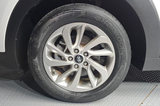 Hyundai Tucson Diesel 1.7 2WD Style — пробег 129 767 км — фото 5 из 5