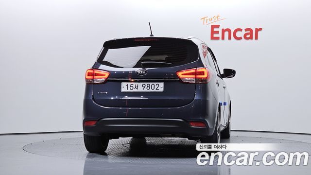 Kia Carens из Кореи Encar