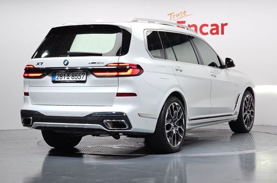 BMW X7 xDrive 40d M Sport 6STR — пробег 6 979 км — фото 2 из 5