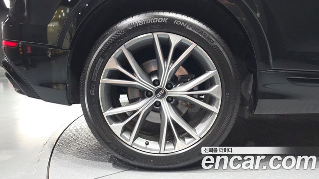 Audi Q8 из Кореи Encar