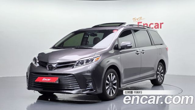 Toyota Sienna 3.5 AWD — пробег 16 678 км — фото 1 из 5