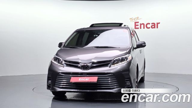 Toyota Sienna 3.5 AWD — пробег 16 678 км — фото 3 из 5
