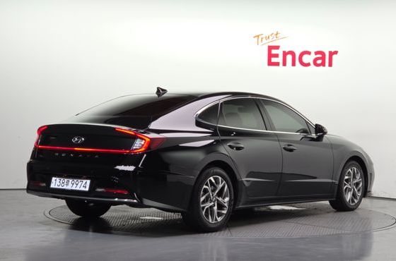 Hyundai Sonata 2.0 Premium Plus — пробег 72 667 км — фото 2 из 5