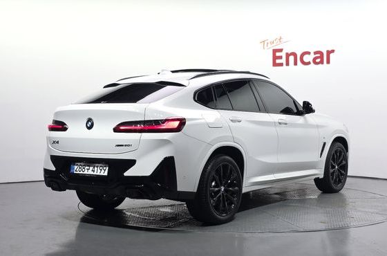 BMW X4 xDrive20i M Sport Pro Special Edition — пробег 5 847 км — фото 2 из 5