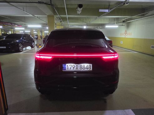Porsche Cayenne 4.0 Turbo — пробег 15 000 км — фото 2 из 5