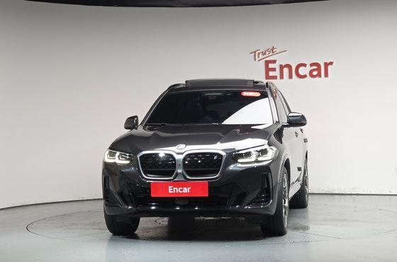 BMW iX3 M Sports — пробег 41 912 км — фото 3 из 5