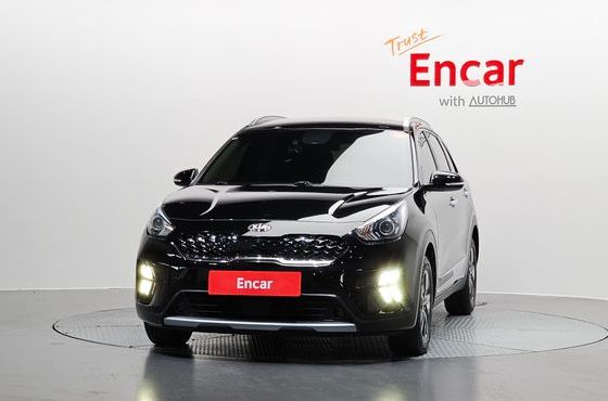 Kia Niro 1.6 HEV Prestige — пробег 116 788 км — фото 3 из 5
